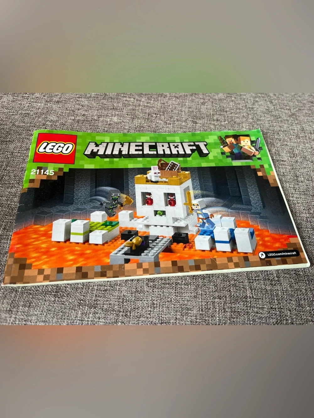 Lego Minecraft the skull arena 21145